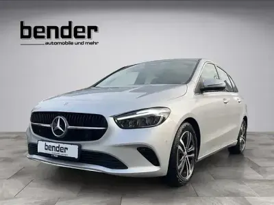 Gebraucht Mercedes B200 Progressive 163 PS (119 kW) 2023 Iridiumsilber  metalliclack Kleinwagen