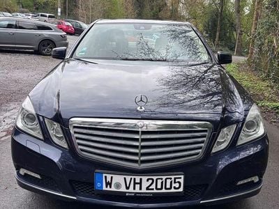 Usata Mercedes E220 Elegance 170 CV (125 kW) 2010 Blu Berlina