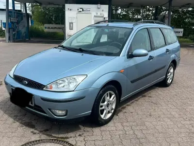 Gebraucht Ford Focus 100 PS (73 kW) 2005 Blau Kombi
