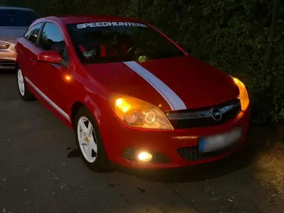 Brugt Opel Astra GTC 120 HK (88 kW) 2008 Rød Coupe