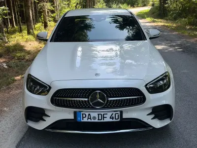 Gebraucht Mercedes E300 194 PS (142 kW) 2021 Weiß Limousine