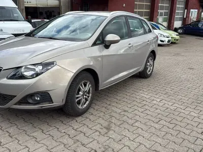 Usata Seat Ibiza 105 CV (77 kW) 2011 Berlina