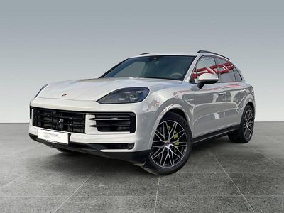 Grau Gebraucht 2024 Porsche Cayenne S E-Hybrid SUV | 114.900 € (Teuer)