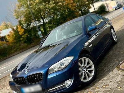Gebraucht BMW 530 245 PS (180 kW) 2011 Blau Limousine