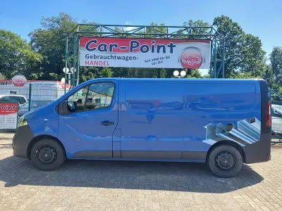 Gebraucht Opel Vivaro 120 PS (88 kW) 2016 Tintenfisch grau Van / Kleinbus