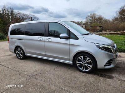 Silber Gebraucht 2019 Mercedes V250 AMG Van / Kleinbus | 35.000 € (Guter Preis)