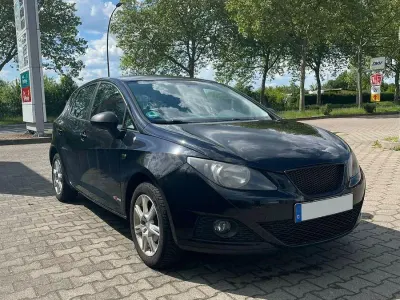 Używany Seat Ibiza 86 KM (63 kW) 2012 Czarny Hatchback