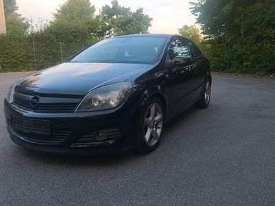 Opel Astra GTC