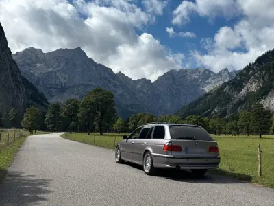 Gebraucht BMW 540 286 PS (210 kW) 1998 Silber Kombi