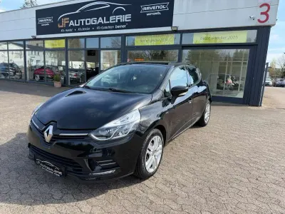 Gebraucht Renault Clio LIMITED 76 PS (55 kW) 2019 Sternenschwarz Kleinwagen