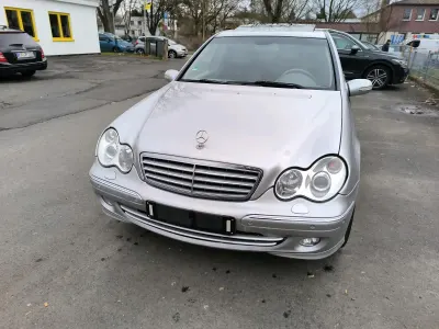 Używany Mercedes C230