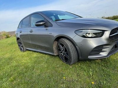 Second-hand Mercedes E250 AMG 218 CP (160 kW) 2020 Argintiu Berlinǎ