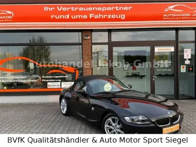 Gebraucht BMW Z4 Sport Line 150 PS (110 kW) 2005 Schwarz Cabrio