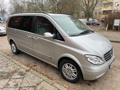 Silber Gebraucht 2005 Mercedes Viano Van / Kleinbus | 12.900 €