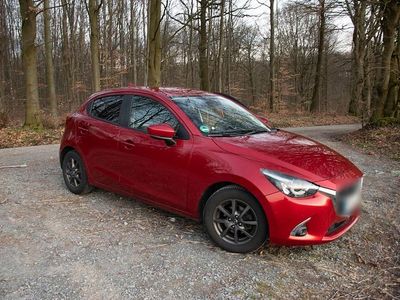 Gebraucht Mazda 2 90 PS (66 kW) 2017 Rot Limousine