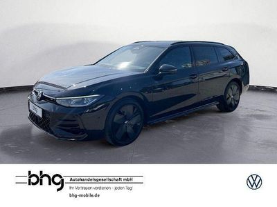 Nouă VW Passat R-line 150 CP (110 kW) 2026 Negru Break