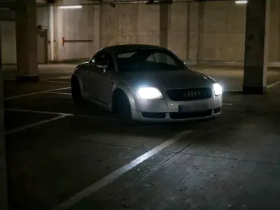 Gebraucht Audi TT Performance 225 PS (165 kW) 1999 Silber Coupé