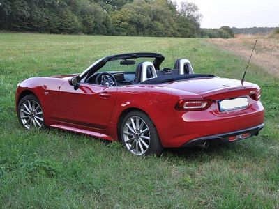 Second-hand Fiat 124 Spider 140 CP (102 kW) 2018 Roșu Cabrio