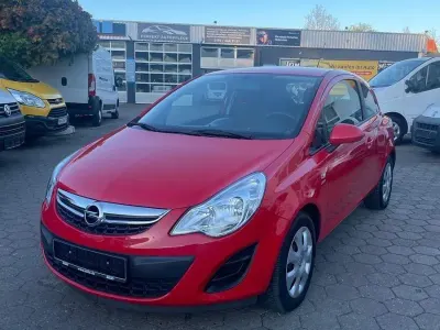 Gebraucht Opel Corsa Active 69 PS (50 kW) 2013 Rot Kleinwagen