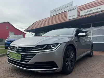 Gebraucht VW Arteon Elegance 239 PS (175 kW) 2017 Silber Kleinwagen
