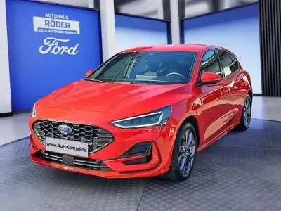 Gebraucht Ford Focus ST-Line X 155 PS (114 kW) 2023 Rot Limousine