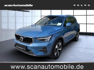 Second-hand Volvo XC40 Core 163 CP (119 kW) 2023 Albastru SUV