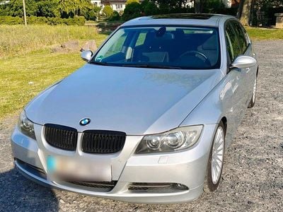 Gebraucht BMW 325 218 PS (160 kW) 2005 Silber Limousine