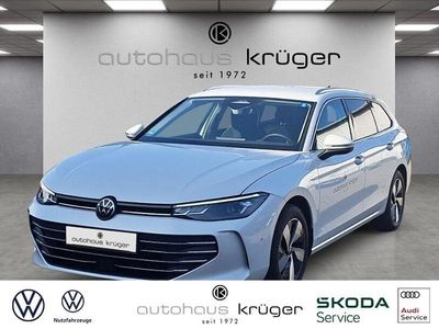 Gebraucht VW Passat Business 150 PS (110 kW) 2025 Oryxweiß perlmutteffekt Kombi