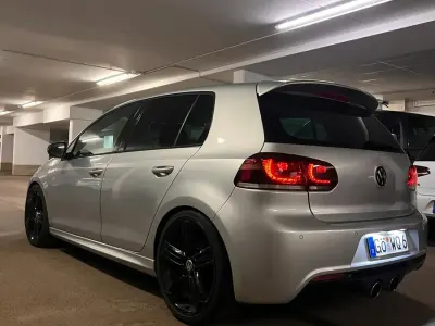 Gebraucht VW Golf VI R 86 PS (63 kW) 2011 Silber Kleinwagen