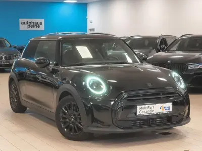 Gebraucht Mini ONE Classic 102 PS (75 kW) 2022 Schwarz Kleinwagen