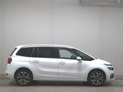 Weiss Gebraucht 2020 Citroën C4 SpaceTourer Shine Van / Kleinbus | 8.990 € (Superpreis)