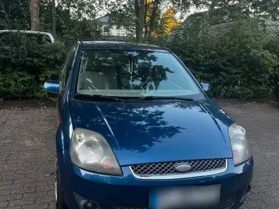 Gebraucht Ford Fiesta Ghia 90 PS (66 kW) 2007 Blau Kleinwagen