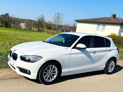 Gebraucht BMW 116 Sport Line 116 PS (85 kW) 2016 Weiß Kleinwagen