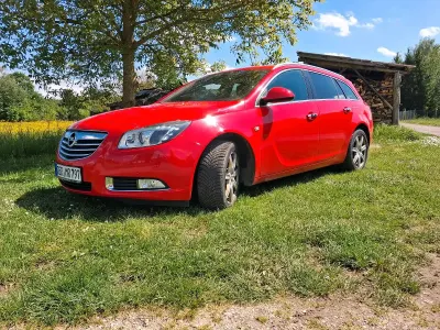 Gebraucht Opel Insignia 160 PS (117 kW) 2013 Rot Kombi