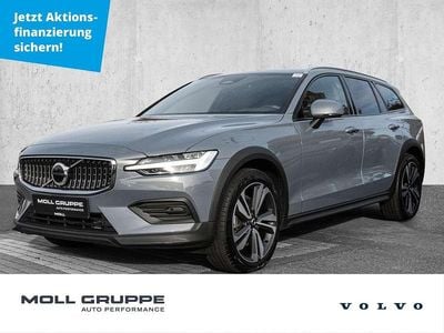 Usata Volvo V60 CC Plus 197 CV (144 kW) 2023 Grigio Station wagon