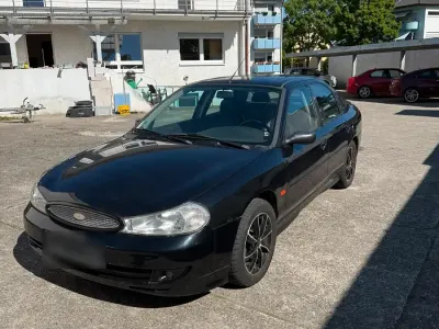 Gebraucht Ford Mondeo Ghia 130 PS (95 kW) 1999 Schwarz Limousine