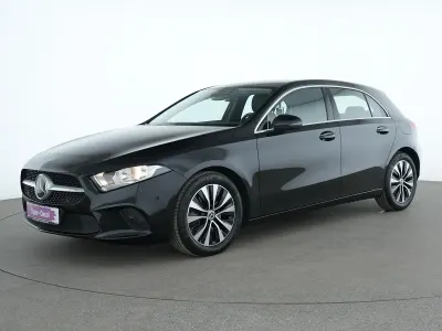 Gebraucht Mercedes A200 Progressive 150 PS (110 kW) 2022 Kosmosschwarz Limousine