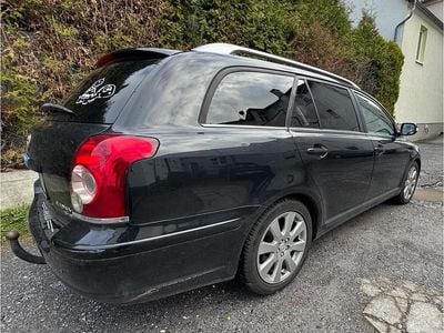Gebraucht Toyota Avensis T2 116 PS (85 kW) 2008 Schwarz Kombi