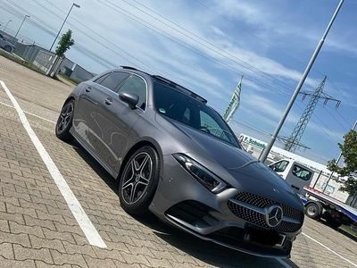 Gebraucht 2019 Mercedes A250 Limousine | 24.500 € (Etwas zu teuer)