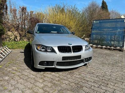 Gebraucht BMW 330 231 PS (169 kW) 2007 Silber Limousine