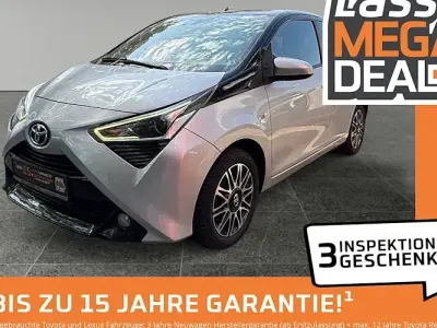 Gebraucht Toyota Aygo X-clusiv 72 PS (52 kW) 2018 Grau Kleinwagen