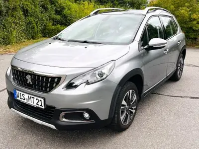 Gebraucht Peugeot 2008 Allure 131 PS (96 kW) 2019 Silber SUV