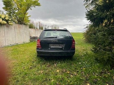Mercedes C200