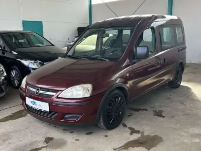 Gebraucht Opel Combo Color Edition 69 PS (50 kW) 2004 Rot Van / Kleinbus