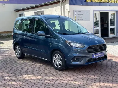 Gebraucht Ford Tourneo Courier Trend 101 PS (74 kW) 2019 Blau Van / Kleinbus