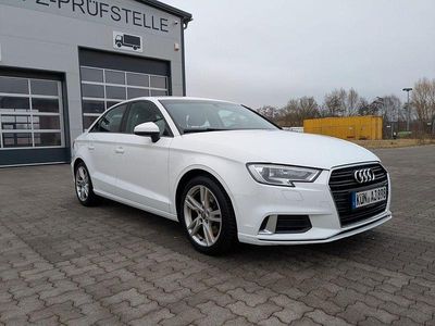 Weiß Gebraucht 2017 Audi A3 Sport Limousine | 20.900 € (Fairer Preis)