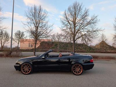 Gebraucht Mercedes CLK230 197 PS (144 kW) 2000 Schwarz Cabrio