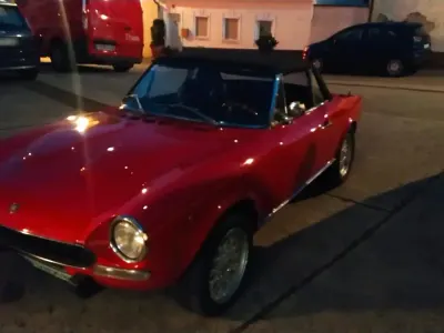 Usata Fiat 124 Sport 120 CV (88 kW) 1972 Rosso Cabrio