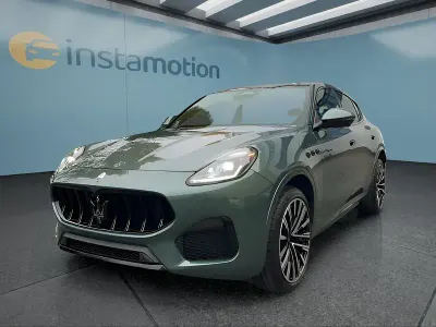 Neu Maserati Grecale 330 PS (242 kW) 2025 Grün SUV