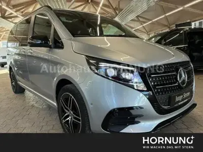 Usata Mercedes V250 Style 190 CV (139 kW) 2025 Argento Monovolume